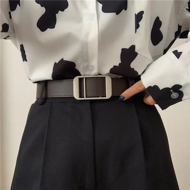 Ceinture Femme Tendance Effet Lisse avec Boucle Argentée – Image 3